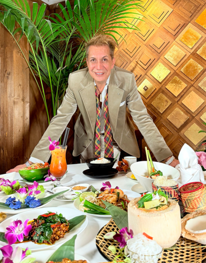 Emilio Carcur, Fundador de Thai Garden