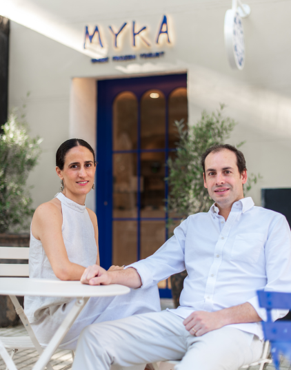 Natalia Morales y Javier Ezquerro, fundadores y CEOs de MYKA
